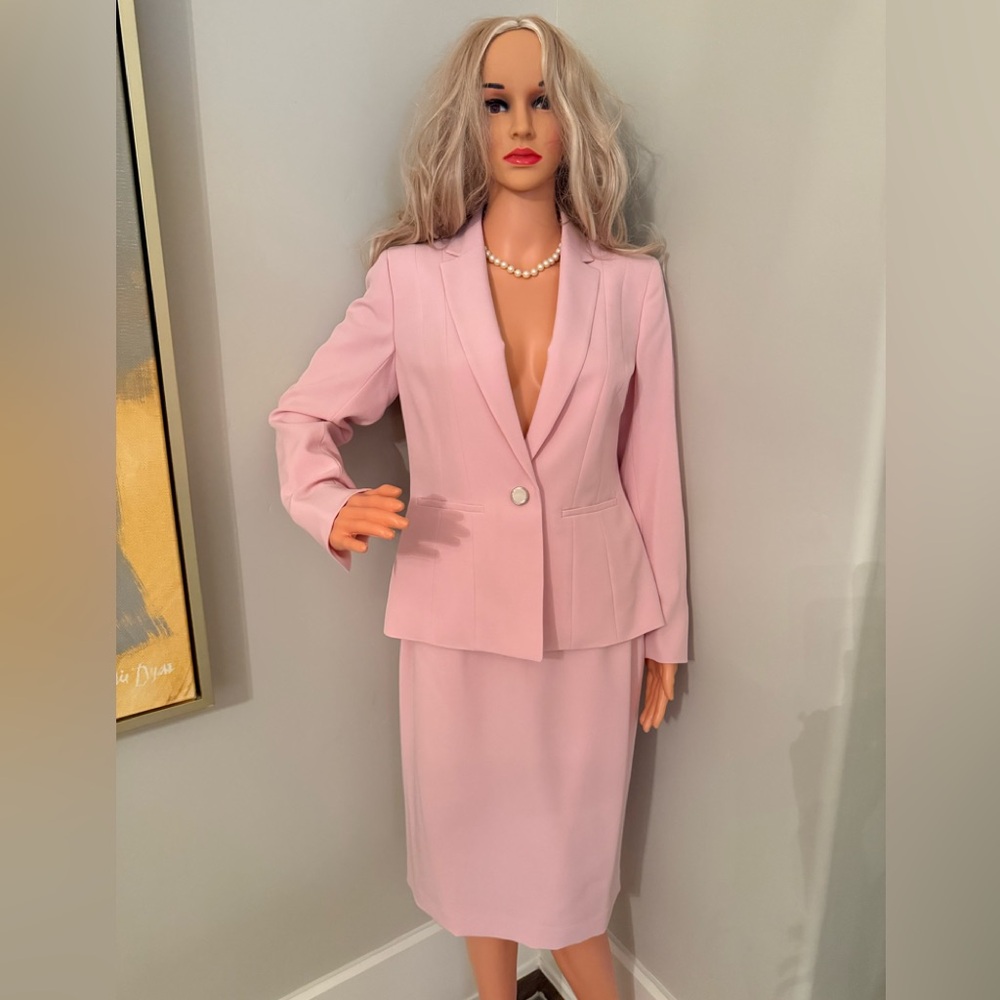 NWT Gorgeous and Stylish Pink Women's Suit